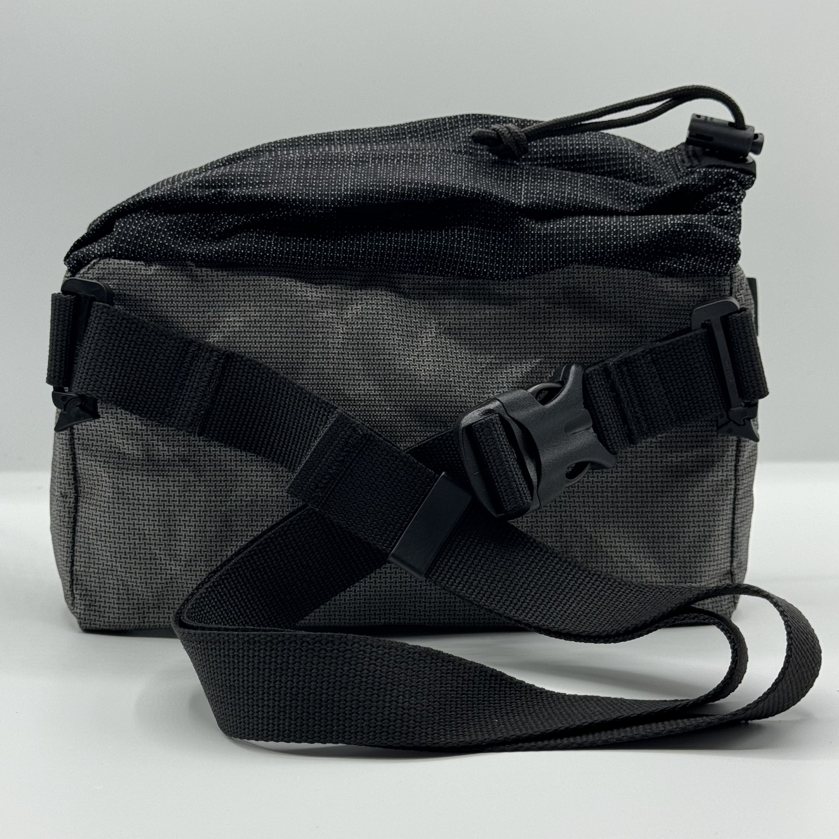 Flex Fanny Pack detail